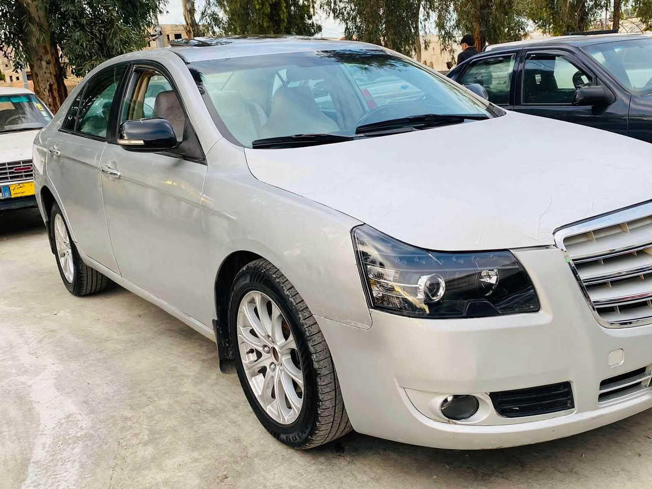 ئیم گراند علوجە بە س کێشە  ی مە دە نی بە شە رت 2013 فول مواسەفات  بەشەرتی گێر ومەکینە و تەبریدو  ھەموگیانی  بەشەرت لێدانی  ھیچ  نیە سەیارەکە  زۆرجوانە مالێ  دۆستە 
4تایەی نوێیە  3پارچەی پەمە
سعری 45 وەرەقە کمیک مجال
لەکۆ یە دادەنیشم 
***********
*********** كويسينجاك, أربيل
