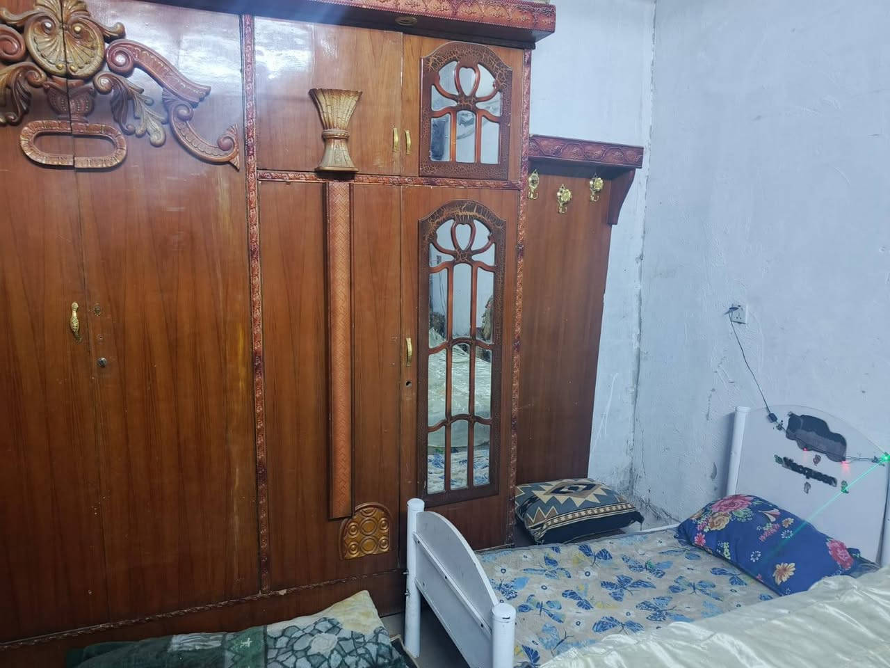 غرفه نوم صاج عراقي تفصال بكاني بغداد حي اور *********** سعرها 350وبيها مجال
