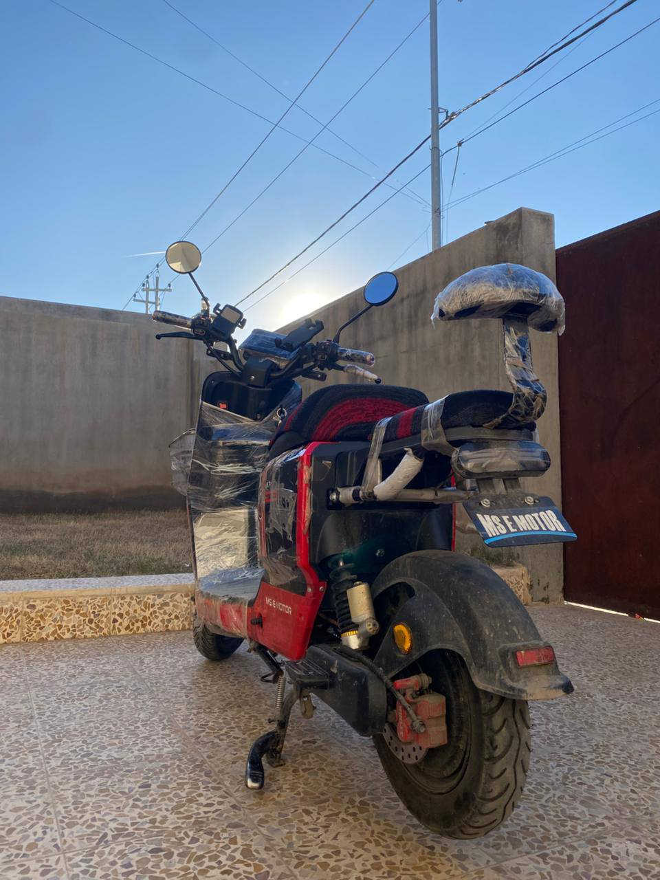 دراجه شحن للبيع
نوع R7 
سعر 450 وبي مجال 
كامل شرط الفحص 
رقم الهاتف ***********
او خاص او واتساب
