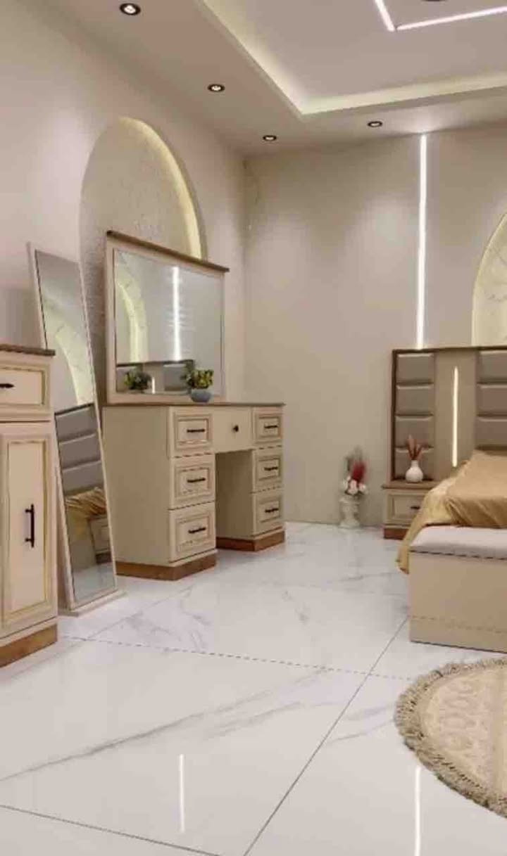 السلام عليكم 

*تم وصول موديل ورده*

*10 قطع*  
    

*كنتور وملحق* 330سم 
ارتفاع 220سم 

✅ الشازلونه مخزن السرير مخزن 
✅ برغي  حديد 
✅ اناره بل سرير 
✅ المصنع الأصلي
✅ قياسات ضخمه 
  
 جام مطرش 

        العشر قطع بغداد مجاني اطراف 20محافظات 100
محافظات شماليه توصيل 125
تصعيد كل طابق 10
التوصيل مع الشد


**إذا كنت صاحب هذا الإعلان وتريد حذفه لأي سبب، رجاءا أرسل رسالة إلى الدعم الفني**