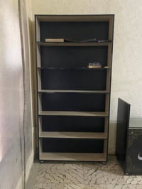 مكتبة • قطعة عرض • حي العامل