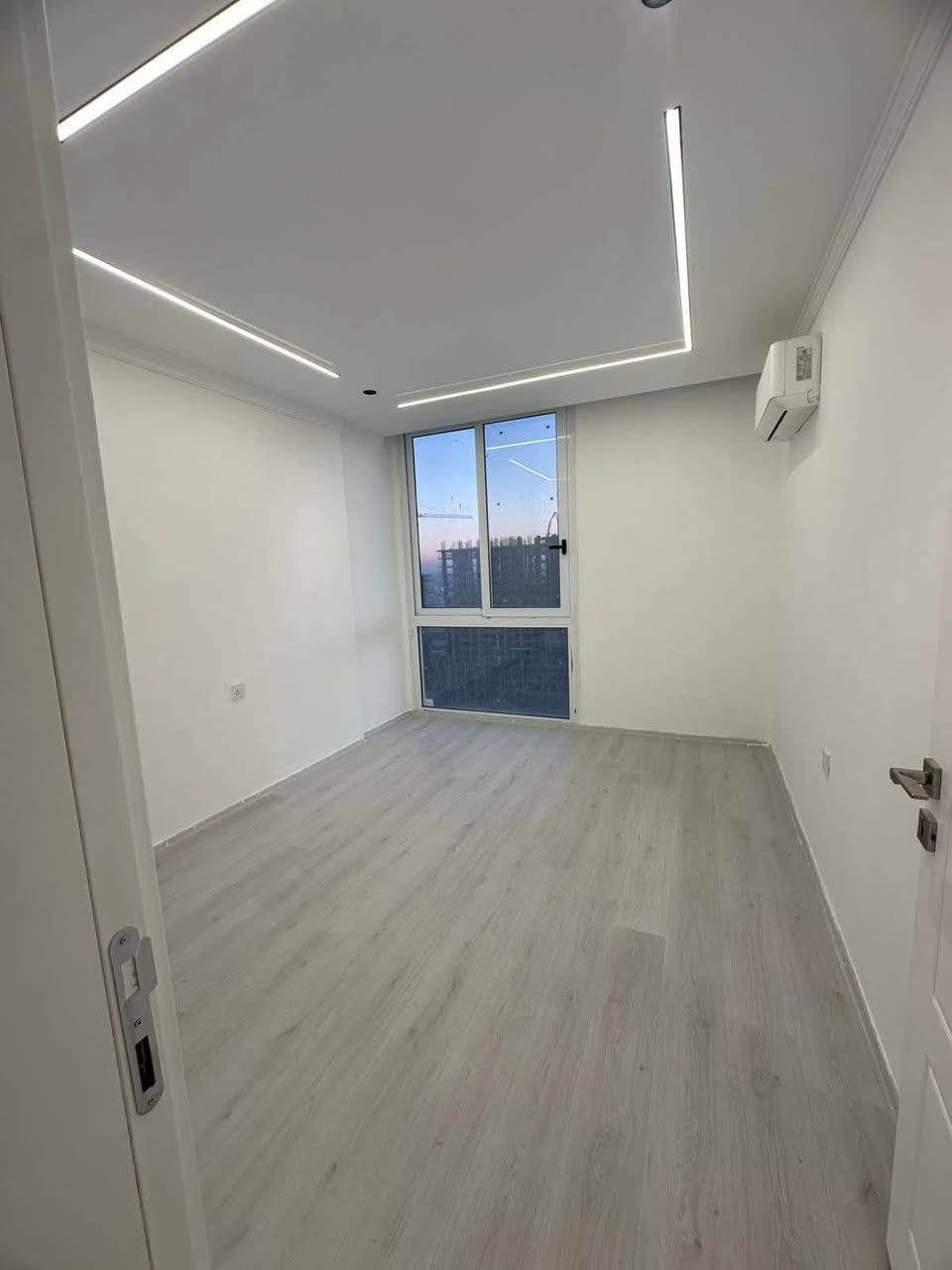 🏠 منهل للأصباغ والديكورات المنزلية – أربيل
🔹 أفضل خدمات صبغ المنازل والديكورات الداخلية والخارجية
🔹 تنفيذ احترافي بأحدث الألوان والتقنيات
🔹 فريق عمل متخصص وكفوء في التشطيبات واللمسات النهائية
📍 العنوان: أربيل –
📞 للتواصل:
📱 واتساب :(***********)
🌐 خدماتنا:
✔️ أصباغ داخلية وخارجية
✔️ ديكورات جبس بورد
✔️ ورق جدران
✔️ طلاء مودرن
✔️ تشطيب شامل للمنازل
✔️ صبغ الاسطح الي تسرب مياه 
💡 احصل على استشارة مجانية + عروض خاصة لفترة 

*ملاحظه: هناك خصم لعازل الاسطح المانع لرطوبه 

🎨 أصباغ عالية الجودة
🏡 ديكورات داخلية وخارجية
🛠️ فريق محترف وسريع التنفيذ
🎯 أسعار منافسة + ضمان عمل
