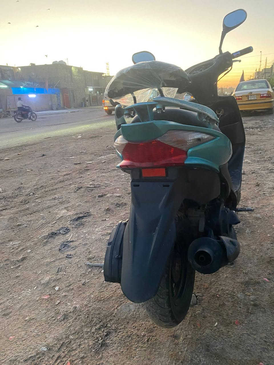 سلام عليكم ادرس كفاله البيع السعر 450 المكان بغداد المدينه الصدر رقمي***********غير متواجد نت
