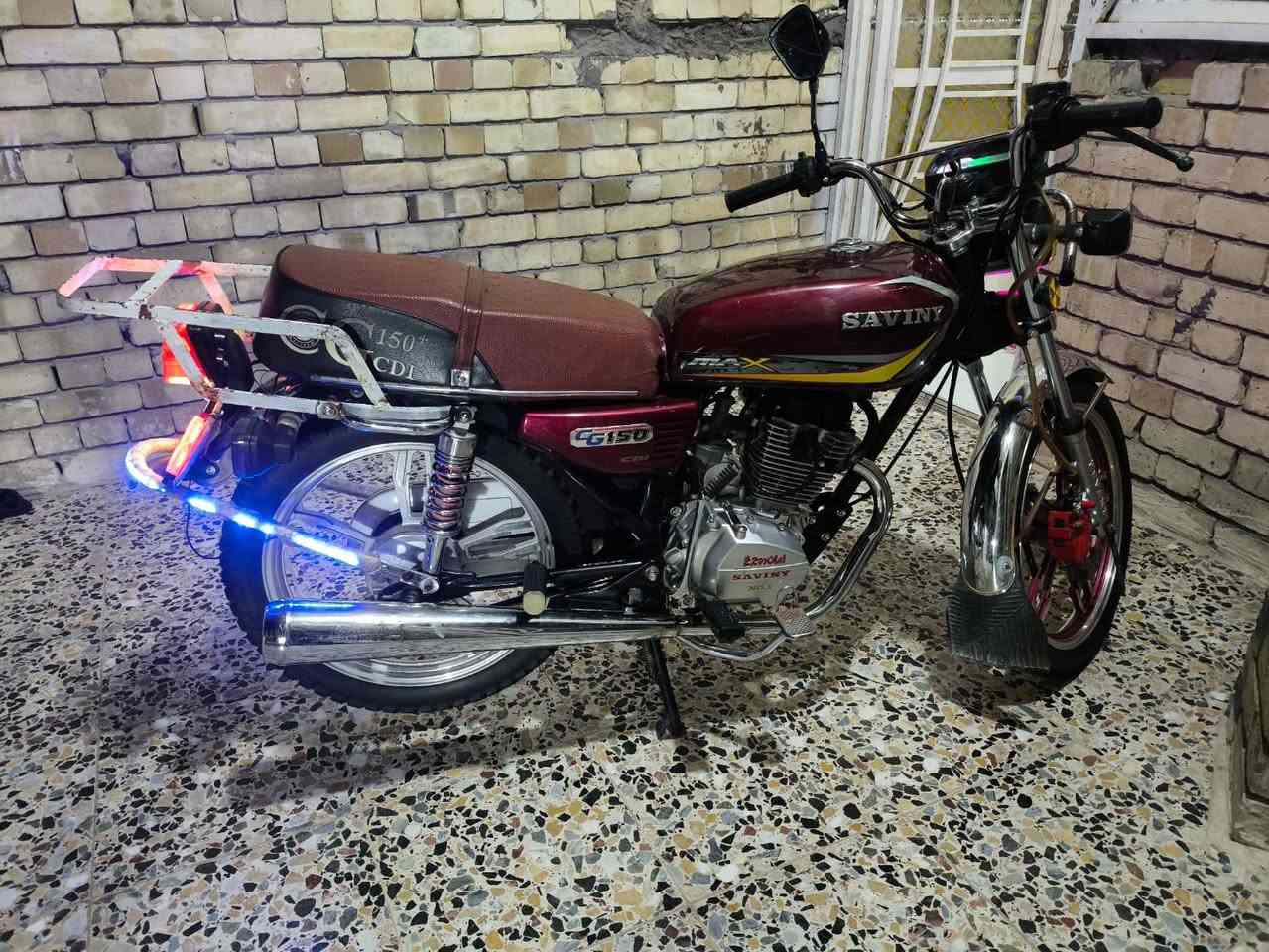 دراجه ايرني 5 كير نضافه فول برغي مامفتوح بيها اوراق كامله مكاني بسمايه ناحيه الوحده ***********
