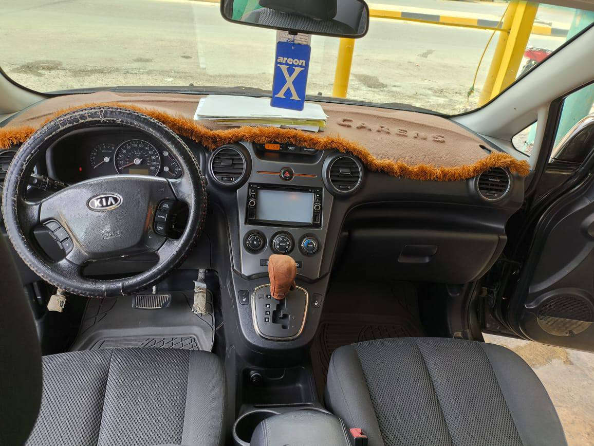 سلام عليكم سياره كيا رندو سياره كلش
نضيفه وجاهزه من كلشي مديل 2012 رقم بغداد 
السعر 115وبيه مجال اتصال ***********
