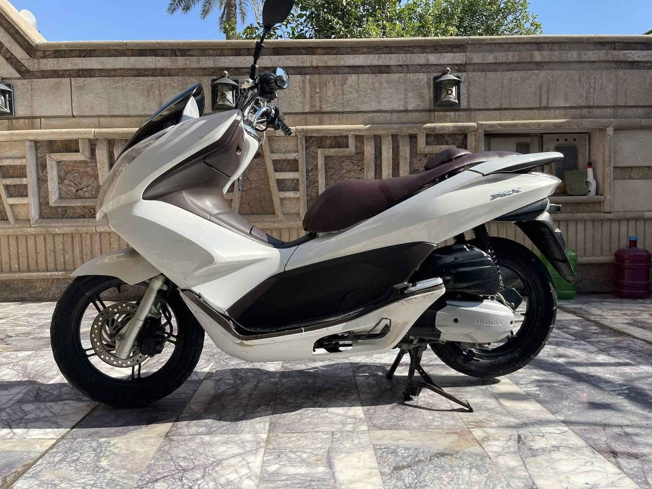 جيل اول bcx كامله اي نقص مابيهه رمبه الدراجه نضافه ١٠٠/١٠٠معدل  داخل مختلف مواصفات خير من الله اوراق كامله مكاني بغداد ساحه مظفر السعر مليون و٤٥٠ شراي اتصل ***********
