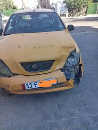 طيبه موديل ١٥ بيه حادث دعاميه وبنيد وجامه مثل ما واضح بل صوره السياره ...