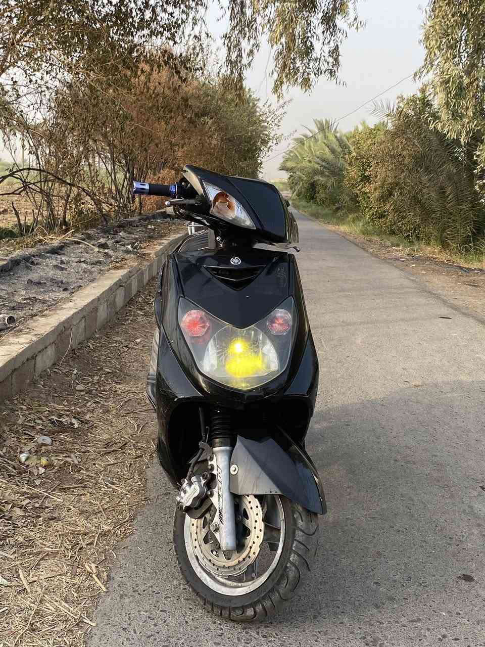 السلام عليكم دراجه سكنس فحل موديل2009نوزل مكينه مزوده وغراض البلاد عندي نص ونص الدراجه كامله مكمله كهرباء كلها كامله طفت وعفتها بس اضمن مكينه ونار عندك السلف ابلادي مالهاالاصلي الدراجه اني جنايها ف هسه ارد ابيعها ارد اشتري الشكل الجديد عارضها والشراي ياخذ عيوني اريدها 
بـ500 والله حقها اكثر بس لين محتاج وبيها مجال هاذ رقمي***********. واتساب
