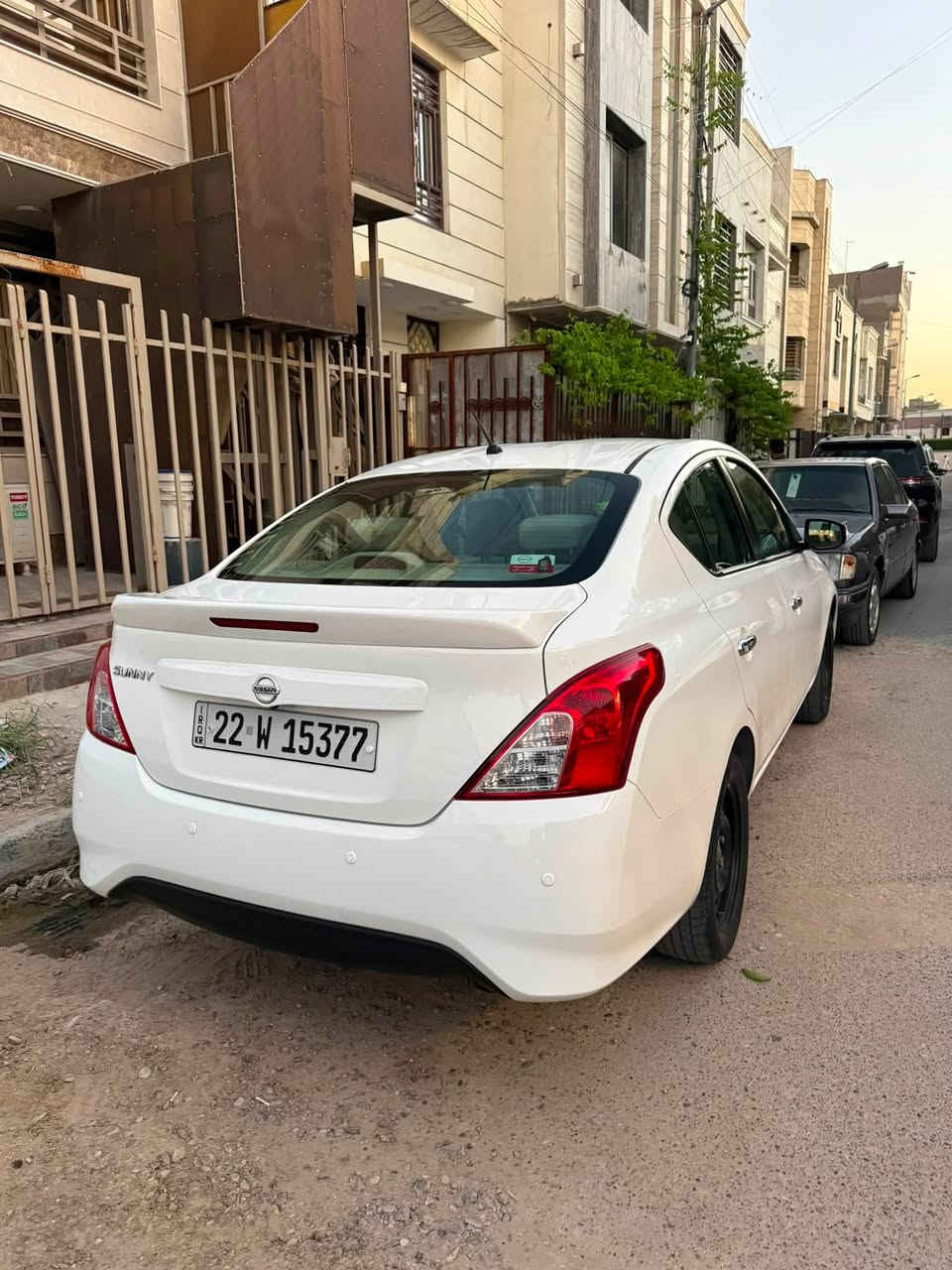 سلام عليكم
للبيع فقط فقط 
نيسان سني 2025 
مكفوله كفاله عامه 
بيهه شخط ب هلال الخلفي جهه السايق
ممبين 
ماشيه 26 الف 
باسم شركه تريد تحويل او وكاله ماكو مشكله 
عنوان بغداد زيونه 

السعر 122
***********
