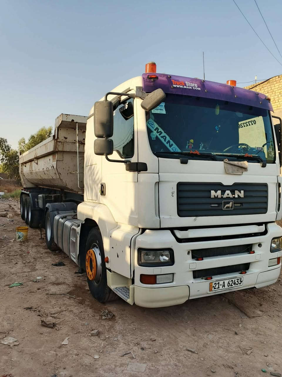 للبيع🛑🛑🛑
موديل  ٢٠٠٢ 
حجم ٤١٠ 
كير فتس 
تخم تاير 
تبريد تدفئه 
ارجو استفسار اتصل على الرقم   ***********
***********
