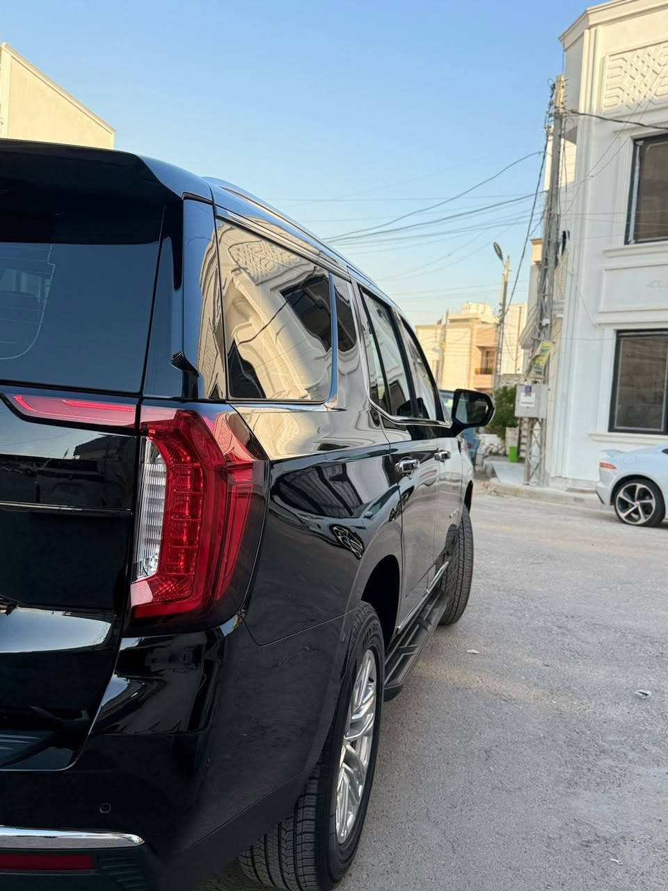 جمسي  2024 ماشيه 41 الف كيلو وكاله المنصور سياره كفاله من صبغ بيهه بارده جاملغ ايسر بارد بسيط مكان سياره بغداد الدوره سعر 50الف دولار ***********
