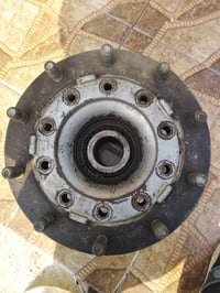 للبيع سلف سكانيا بومه مع جقمقه كاملة اتصال على هذا رقم 07829115132