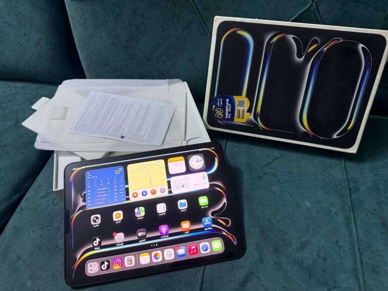 للبيع iPad Pro M4 11"
الجهاز بحالة ممتازة جداً، استخدام شخصي ونظيف، بدون مشاكل أو ملاحظات.
✅ صحة البطارية 100% ✅ عدد دورات الشحن 98 فقط ✅ أداء قوي جداً وسريع ✅ شاشة 11 إنش رائعة للمونتاج والدراسة والألعاب
💵 السعر: 1,300,000 دينار وبي مجال
تواصل  واتساب ***********
