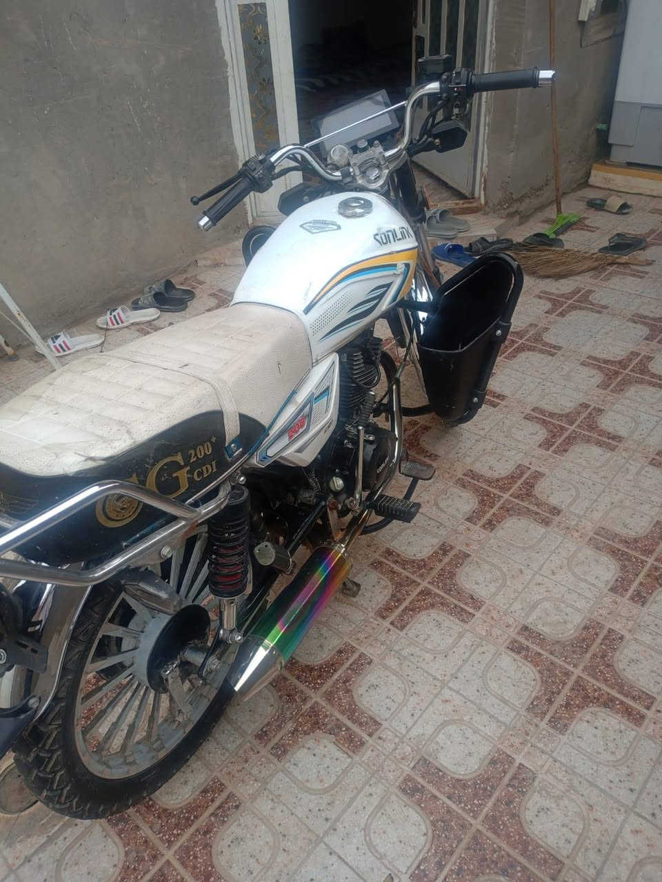 السلام عليكم دراجة ايراني موديل 25البيع السعر 900وببه مجال دراجة مكفوله الرقم ***********
