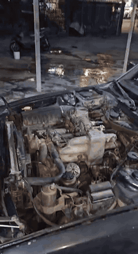 ٧٣٥ موديل ٩٠ اصل محدك كير حداديه جاهزه تخم تاير جديد بدون ضربه قويه رقم هزه جديده تبريد شغال مروحه كهرباء ولباقي شوف العين السعر ٣٦ وبيها مجال
مكانها :الشعله 
‭0770 257 5915
