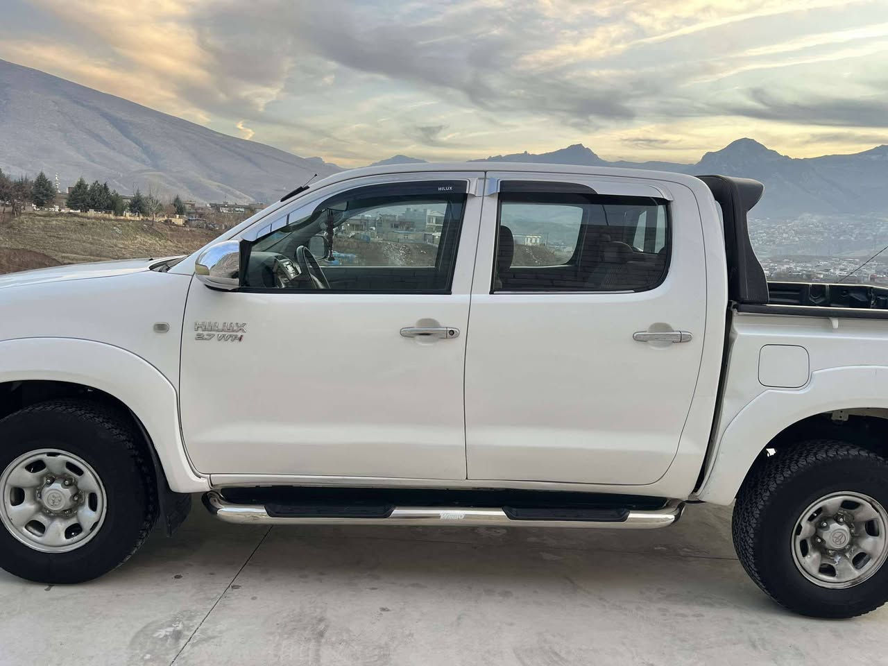 تیۆتا هایلۆکس
مۆدێل.2009

سبوخ دووپارچە دیاری کراو بێ ناوگرتن
سەنەوی بەسەر چووە

گێر و مەکینە بەشەرت 

ناونیشان سۆران
***********
