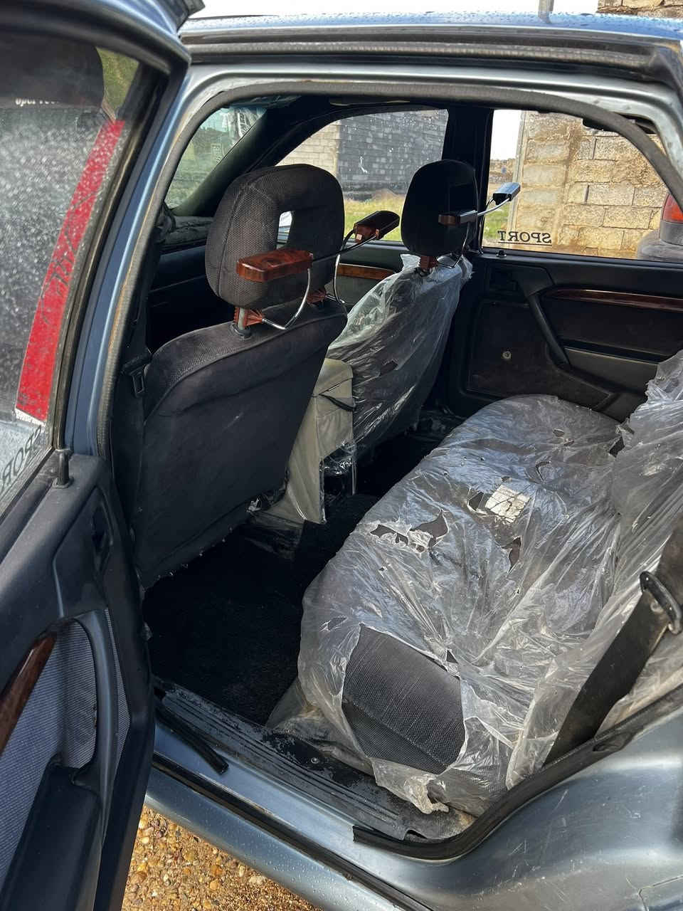 سلام عليكم اخوان سيارة فكترا فول موصفات مكفوله كفاله عامه كير ومحرك شرط بس بيها خيط بخار توه بلش يعني ما معتازه الربع مصبوغه جماليه سياره بسمي سنويه لل31 سعر 45 وبي مجال أي ستفسار خابرني وابل خدمه ***********
