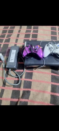 XBOX 360 كامل ملحقات فقط جوستك البيضه   العاب داخله  جتي اي ڤي  سبايدر...