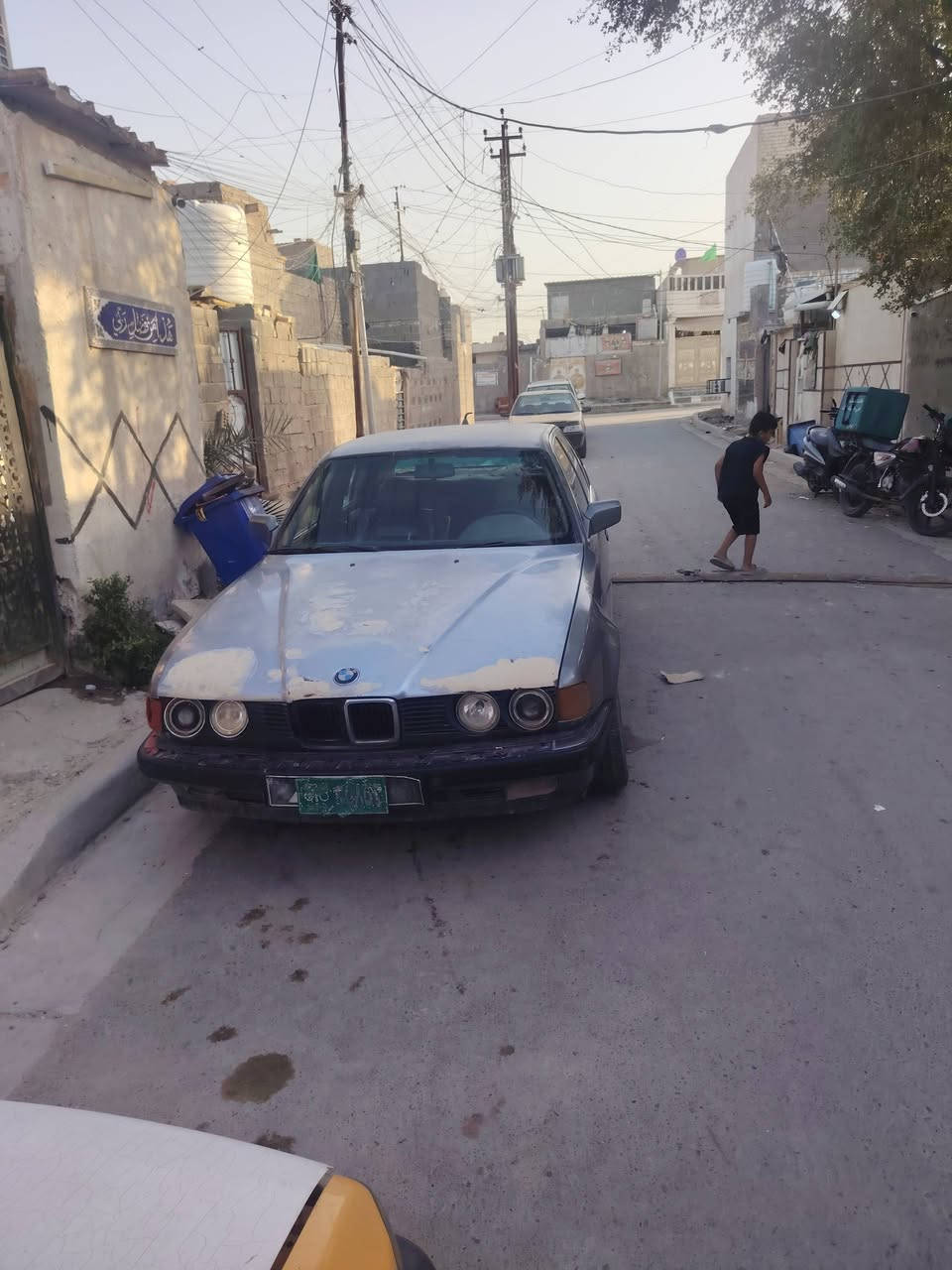 السلام عليكم سيارة للبيع كوم حديد شغاله كير مكينه نصيف بيع متوازي السعر ١٤ورقه رقم الهاتف *********** واتساب اتكفل سرقه
