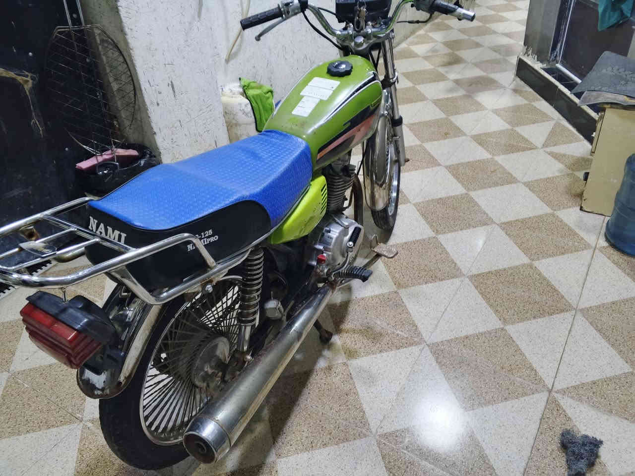 دراجه اربعه كير اوراق 2016محرك19 اصلي دراجه نضيفه السعر 500وبيها مجال مكاني كوت ***********
