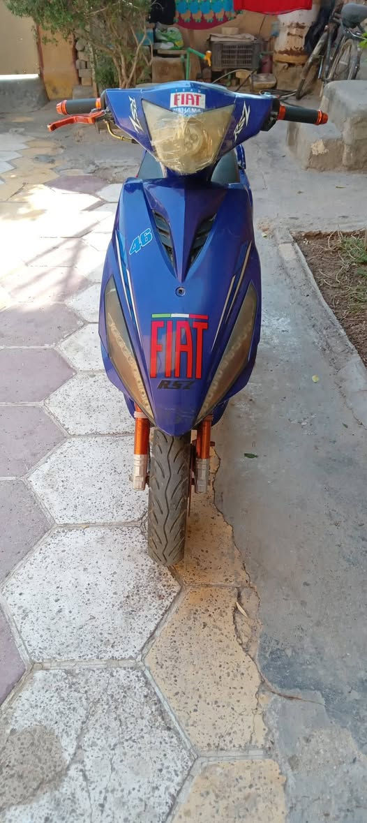 سلام عليكم دراجه ماكس ثعلب لبيع الدراجه مكينه مفتوحة مره وحدة فقط وشغل اصلي شرط كهربائيات كله شغاله ليت عالي ناصي اشاير كله شغاله سلف شغال تايرات جدد الدراجه عوزهه ترتيب بسيط سعر ٣٠٠وبيه مجال بسيط مكاني اطوريج الرجيبه *********** وبي واتساب هم
