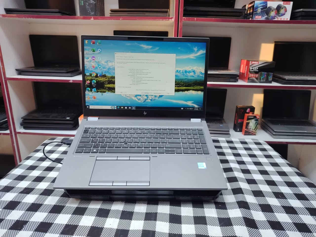 لابتوب HP ZBook Fury G8 Workstation
⚜️ المواصفات:
⚜️ المعالج: Core i7 — الجيل الحادي عشر — فئة H
⚜️ الرام: 16 كيكا DDR4
⚜️ الهارد: 512 كيكا SSD
⚜️ كرت شاشة خارجي: NVIDIA Quadro T1200 — 4 كيكا
⚜️ حجم الشاشة: 15.6″ — دقّة FHD
⚜️ الكيبورد: ستيكر ضوئي
🎁 الهدايا والملحقات:
• حقيبة لابتوب
• شاحن لابتوب
• ماوس
• ماوس باد
• تغليف احترافي (داخل كرتونة)
🛡️ الضمان والخدمات:
• فحص اللابتوب و مقارنة المواصفات و النضافة قبل الاستلام عند المندوب.
• ضمان أسبوع كامل بعد الاستلام.
• تنصيب ويندوز حسب الطلب مع جميع البرامج الأساسية و Office مثبتة.
🚚 التوصيل: التوصيل متوفر إلى جميع محافظات العراق
📞 للحجز أو الاستفسار (متوفر واتساب):
***********
📌 موقّعنا: بغداد الامين الثانية
💰 السعر: 799,000 دينار عراقي
