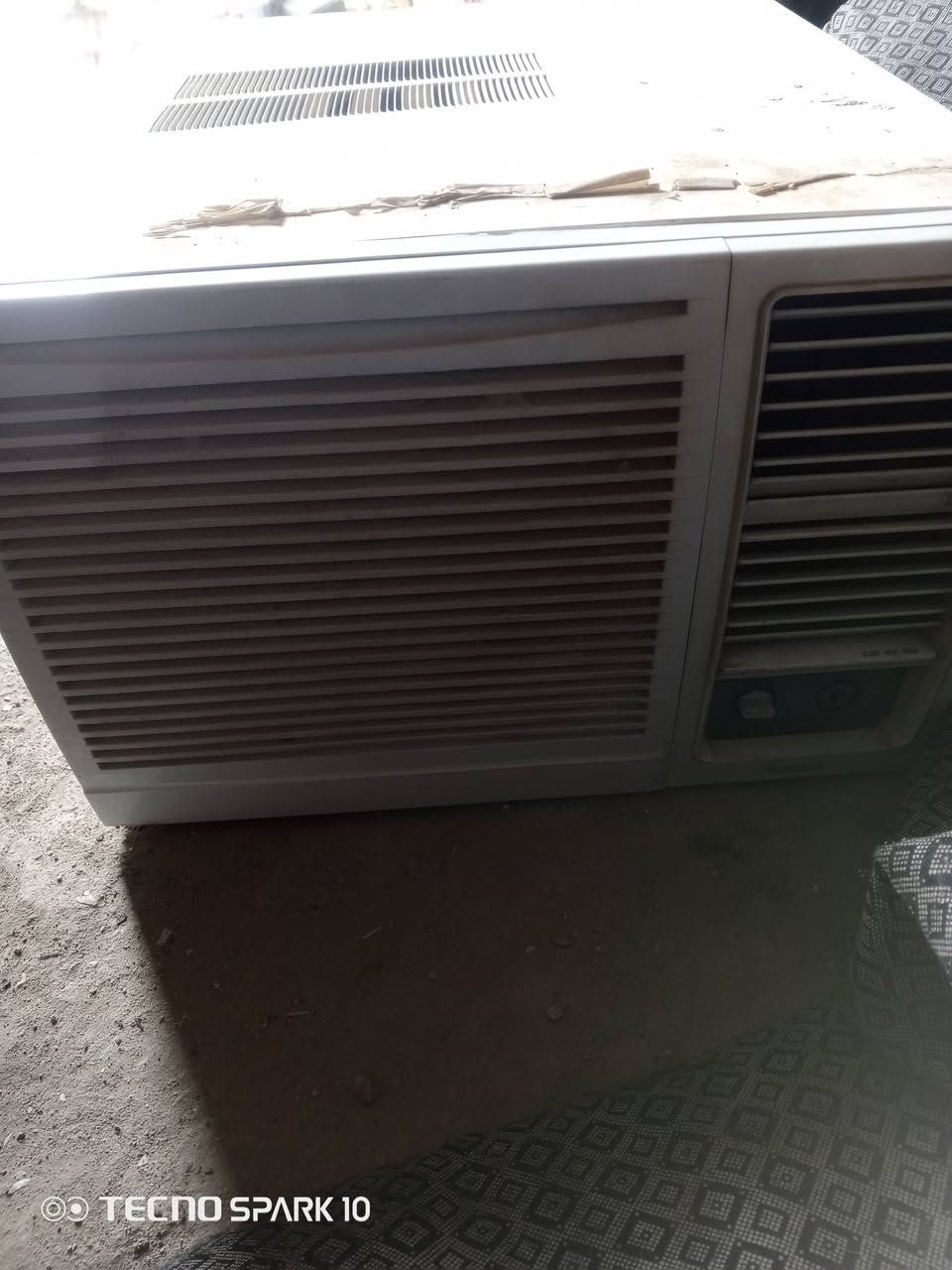 سلام عليكم
للبيع مكاني رميثه 
شتريته الصيف الفات مشتغل فقط 4تشر وهاي سنه خذنه سبلت 
وهاذ ضميته شرط لا مصلح ولا بي شي تبريد ثلج 
شرط بسوك سعره600اني ابيعهه350مكاني رميثه


**إذا كنت صاحب هذا الإعلان وتريد حذفه لأي سبب، رجاءا أرسل رسالة إلى الدعم الفني**