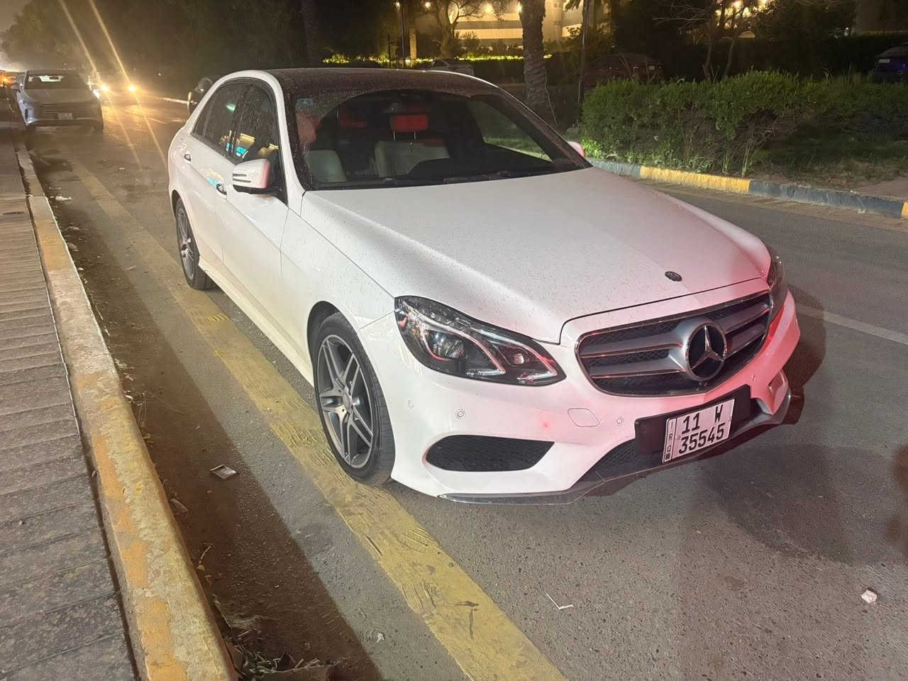 E300 خليجي 2014
ماشية 197 كيلو 
6 سلندر 

السيارة جديدة ترايهة يخبل 

بيهة باب خلفي صبغ اثر شخط

للاستفسار اكثر 

*********** واتساب
