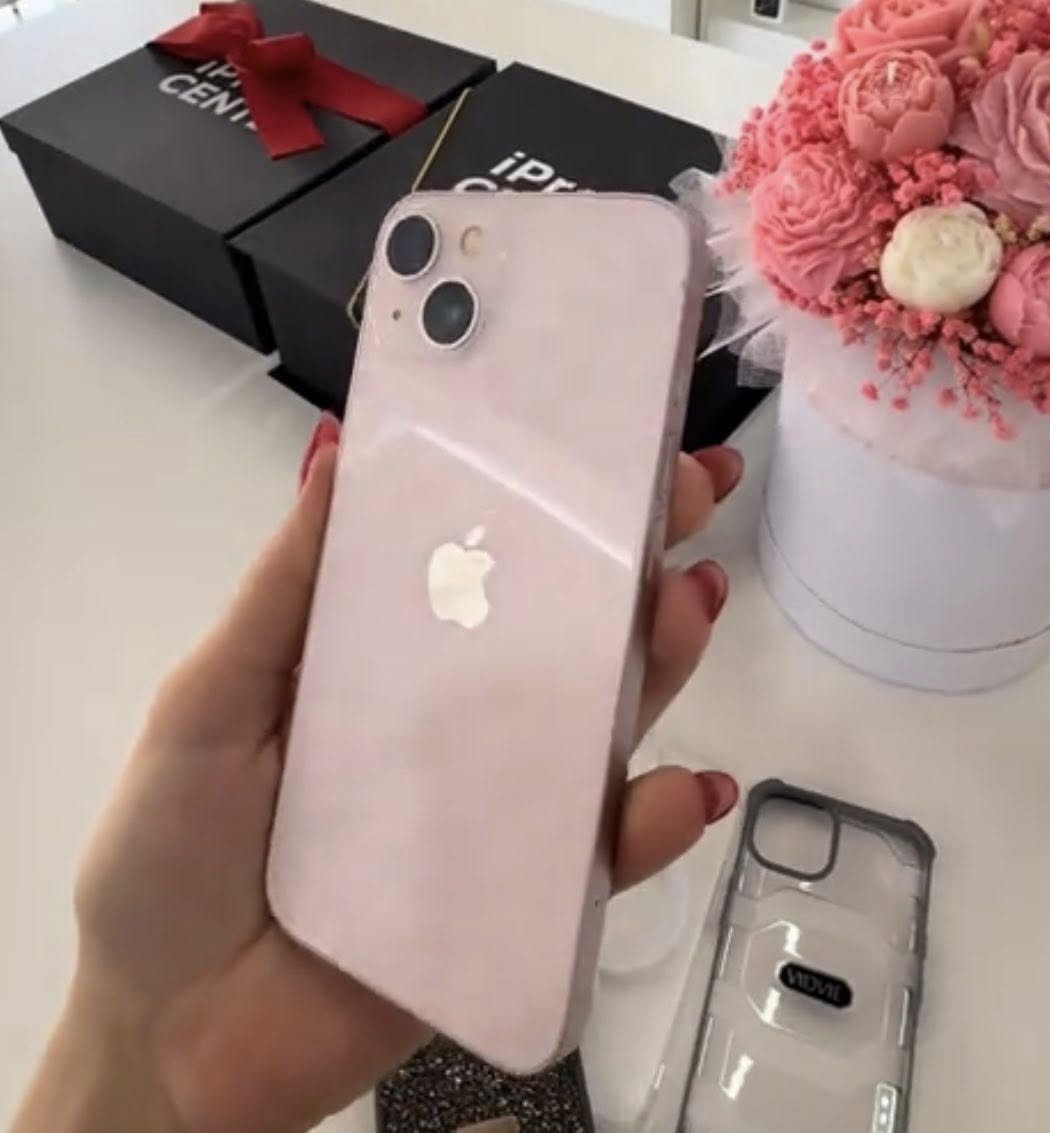 للبيع أيفون 13 لون وردي
ذاكره 256 مكفول من كلشي
النظافه 99‎%‎
بطاريه 86‎%‎
ويا شاحنه فقط
المكان بغداد مدينه الصدر
***********
