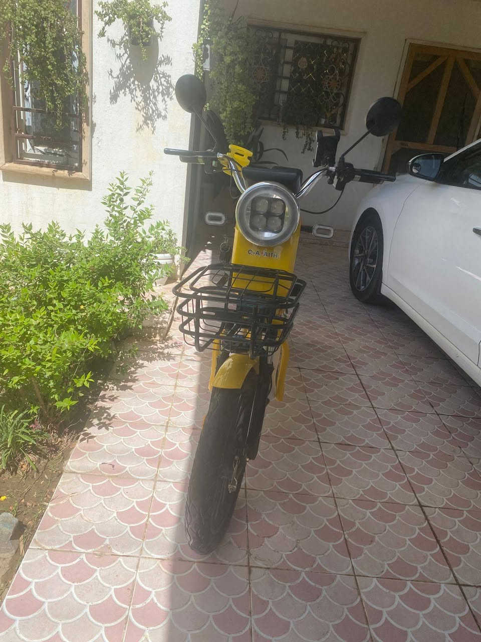 بايسكل شحن مستخدم قليل المكان 5 كيلو مجمع الهندسي السعر 350 وبي مجال الحجم 20 السرعه 60 حقيقي 
 الرقم الهاتف***********
