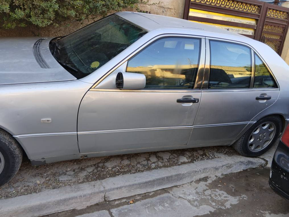 شبح 93 
تحتاج ترتيب
*********** بغداد, العراق
