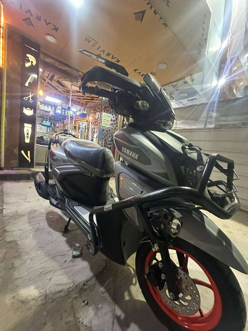 ZR2023
زيرووو ونضيفه كلش فوك ماتتصور
مكينة وكفرات كفاله
اوراااق اصولي كاملة
سعر الاتصال ع الرقم ***********
