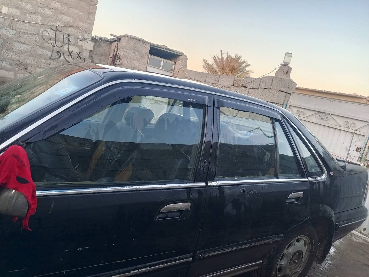 ..السلام عليكم سيارة برنس للبيع او مرواس شعندك نزل موديل 94 رقم انكليزي ابأسمي تحويل ثاني يوم السعر 22 اتصال على هذا الرقم ***********
