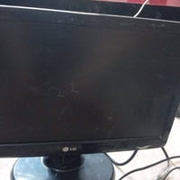 بلازمه للبيع حجم صغير شغاله سعره ٥٠ الف قفل متواجدين فيس بوك0782312553...