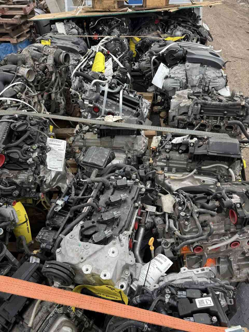 سلام علیکم 
محرکات مال سیارات نیسان عام  موجود هسة ، للتواصل 

***********
