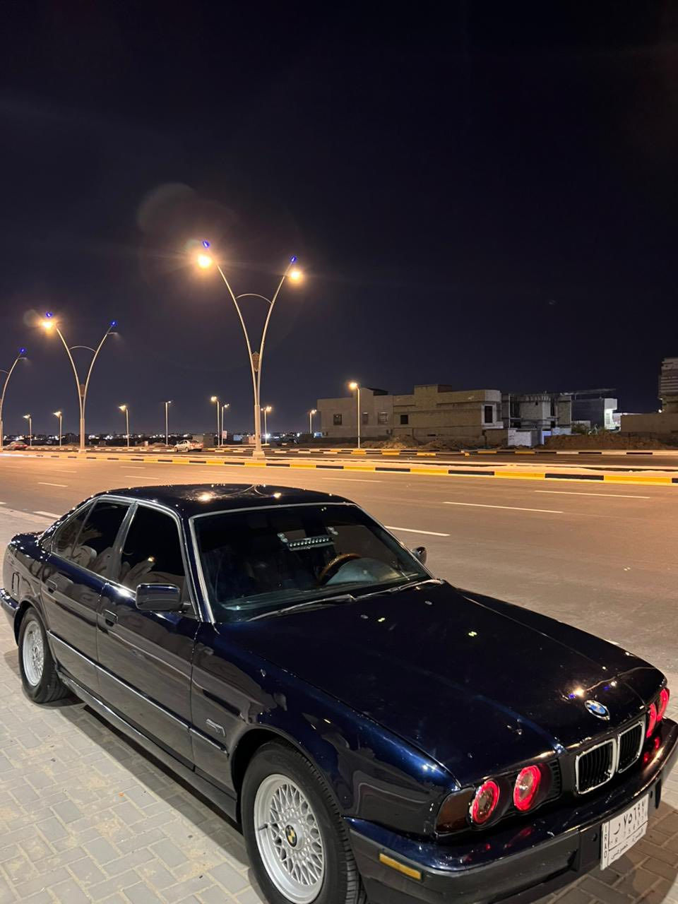 بيم 525 سيره مديل 2000 سيره حلوه ونضيفه مكينه وكيرحلوات تبريد شقال حديه تخم تيرسيره جاهزه  كهربياته شقاله سيره قرفته جديده مكينه مسكرام الفنوص سته سلندر كيره وتمتي مكفول من ضربه سيره بس مسبوقه جماليه سيره مكفوله من الكصه ونقل سيره بسم ولد صاحبي وتعهدبوصوليته كمله وسعر 58 وبيه مجال وهذ رقمي ***********مكاني بل بصره كرمت علي
