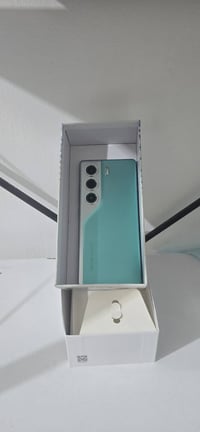 Tecno Camon40 استخدام شهرين  نظافه 95 الفطر الي بي بل لزكه مو شاشة مع ...