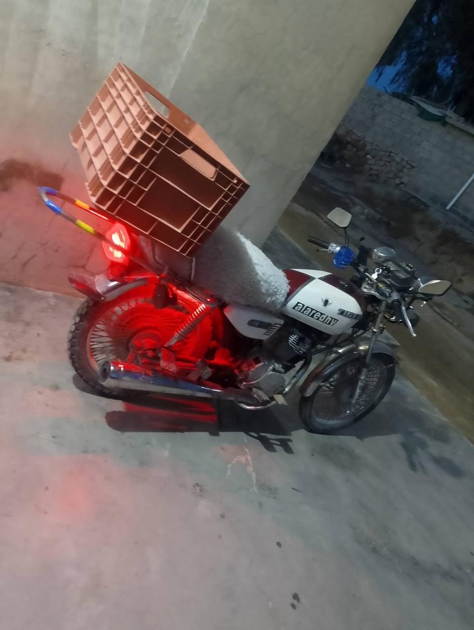 السلام عليكم ماطور تايكر موديل 2020 محرك مامفتوح شرط كلشي شغال 

اتصل وتدلل *********** السعر 475 وبي مجال
