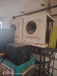 للبيع مبردات عدد ٤ نضيفات شغالات لوحده ع ٥٠ غرفه تركي جديده للبيع لغرض...