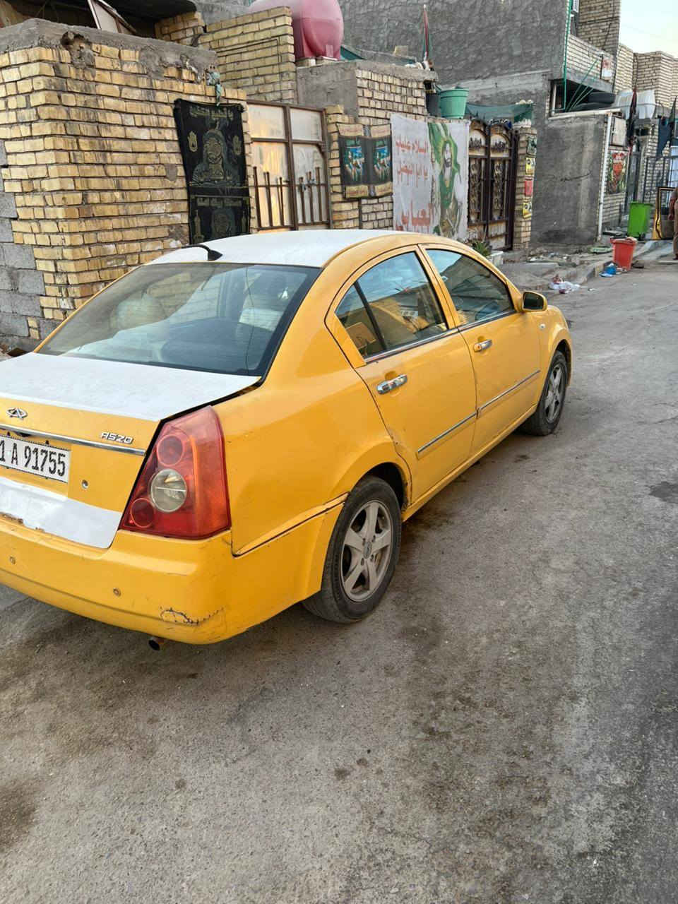 السلام عليكم شيري اي فايف موديل 11بلاديه مابيه صبغ عده طخه جوه قبق الصندوك وبيها بارد بسيط الجاملغ الايسر داخل جديد شاشه مكينه وكيرومكينه كورلا بيكاتشو 800 1 خير من الله تبريد ثلج صدر جديد وتخم تاير جديد باتري جديد رقم بغداد الدولي بأسمنه سنويه لل٢٩ ومصفره هيئه وغرامات مكان السياره بغداد الشعب قرب السيطره القديمه هاذا رقمي *********** ابو مصطفى واني بالخدمه
