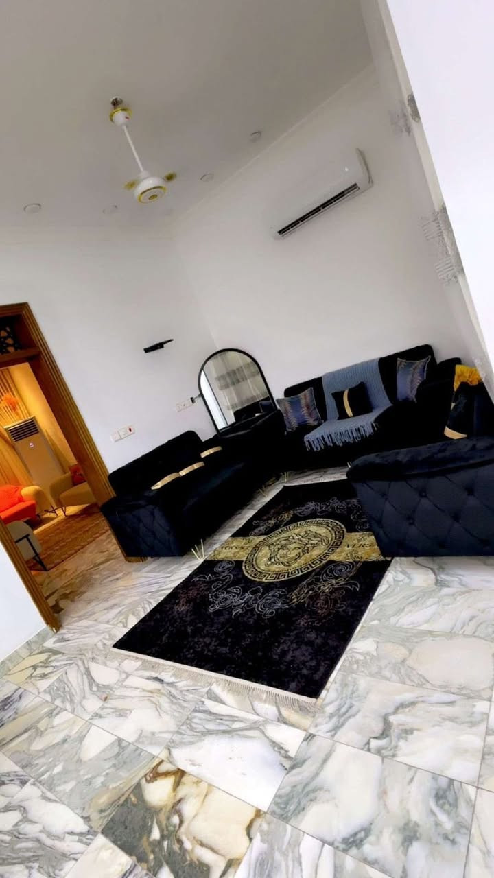 تخم تركي 8مقاعد وميز للبيع بسعر مناسب


**إذا كنت صاحب هذا الإعلان وتريد حذفه لأي سبب، رجاءا أرسل رسالة إلى الدعم الفني**