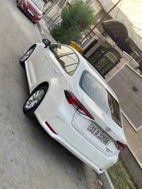 للبيع تويوتا كورلا هايبرد  الشكل الخليجي  موديل 2025  ماشيه 10 الف كيل...