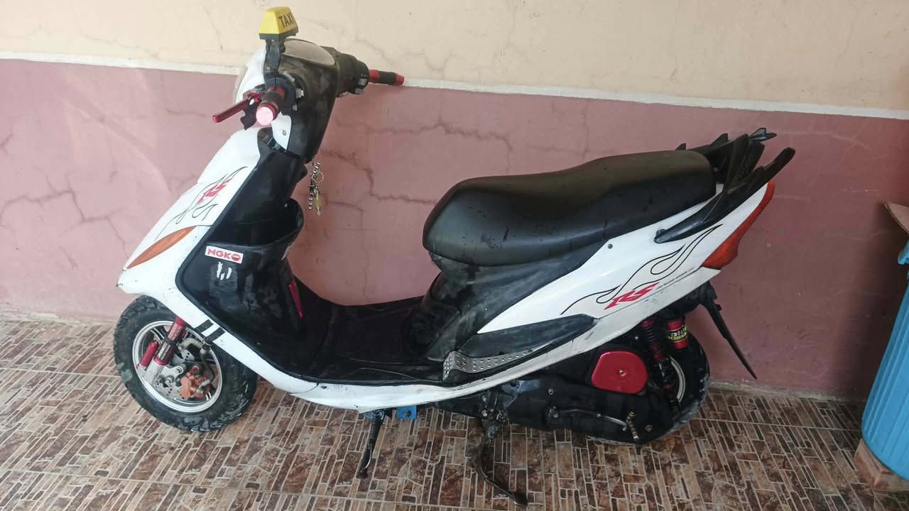 سلام عليكم ماكس عـدله للبيع مزود رياض من كل شيء كفاله عامه اي نقص ما بيها  ال سعر 900 و بيه مجال الرقم ال المكانه ديالى الخالص***********
