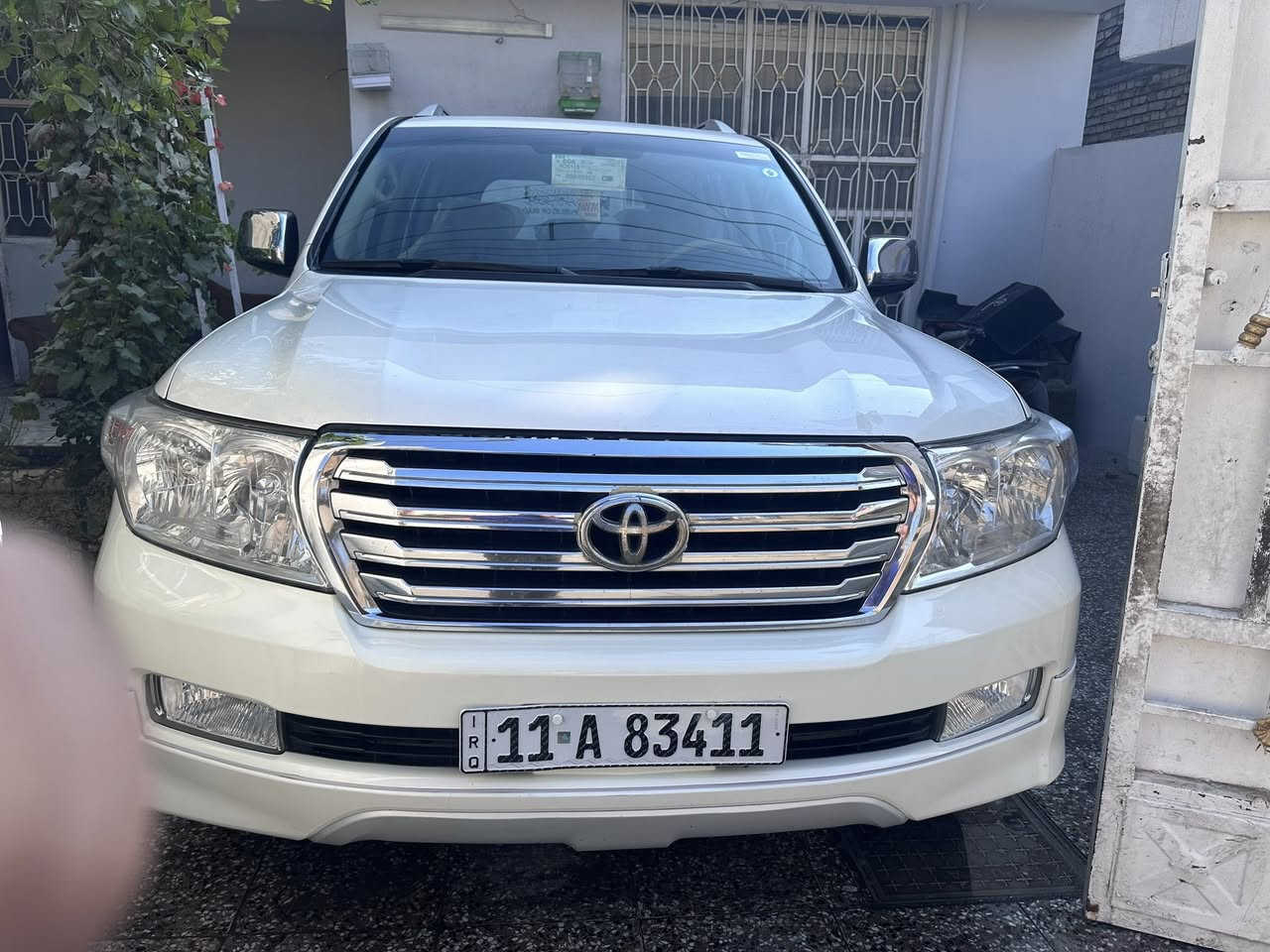 السلام عليكم لاندكروز للبيع موديل ٢٠٠٩ السياره جديده ابدون حادث ولا صبغ مكينه ٦ سلندر بصمه كفاله عامه مكينه مامفتوحه رقم دولي تحويل مباشر العنوان بغداد مدينة الصدر السعر ٢٨٠ بيهه مجال / ***********
