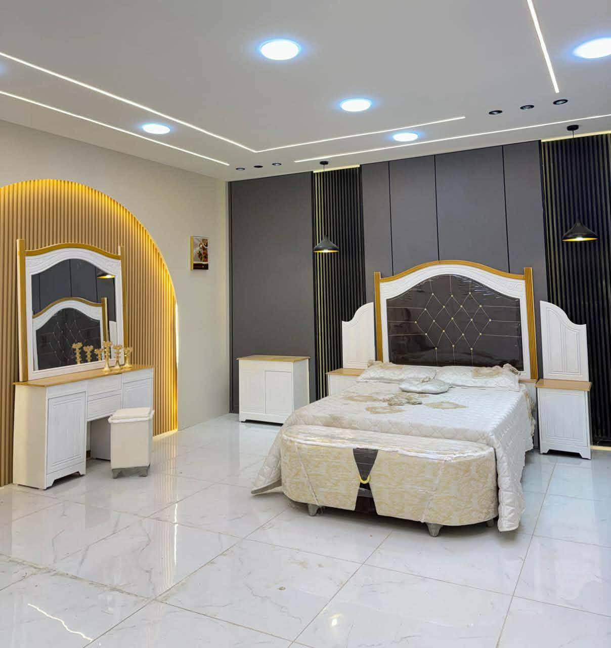 متوفر الان موديل جديد ..

السعر مليون و50الف دينار فقط  

سعر الشازلون الخزان 75 الف 

سعر الشازلون المقعد 50 الف 
الطابوریه 25الف
غرفه نوم داخل معاكس خشب 3 ملم
خارج تحفير sns انديف 5 ملم

الصبغ حراري درجة اولى

6باب  متكونه 

زاويه تصميم كنتوري بارتفاع الكنتور

السرير بلاويد اسود 6ارجل

قياس الكنتور ارتفاع 2.40 وعرض 3.20
يوجد توصيل الى جميع المحافضات وباسعار مناسبه
للحجز مراسلتی


**إذا كنت صاحب هذا الإعلان وتريد حذفه لأي سبب، رجاءا أرسل رسالة إلى الدعم الفني**