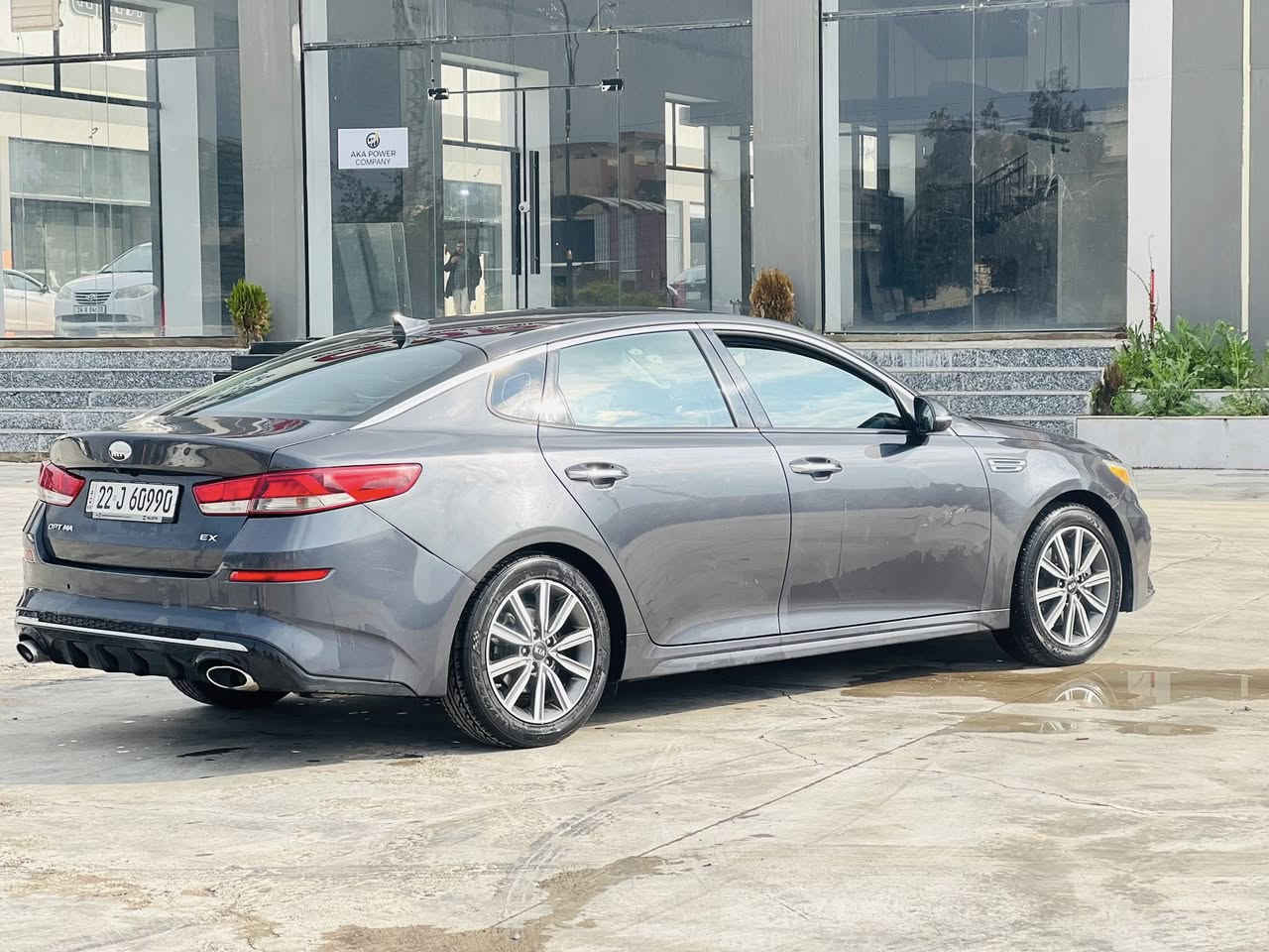 السلام عليكم. يا ابتما 2019 أمريكي
موصفات فول بل سلايت 
سيارة بيها ٣قطع صبغ
مكينه ١٦تيربو
وباقي تفاصيل اتصل وتدلل 
مكان السياره الموصل 

رقمي ***********
