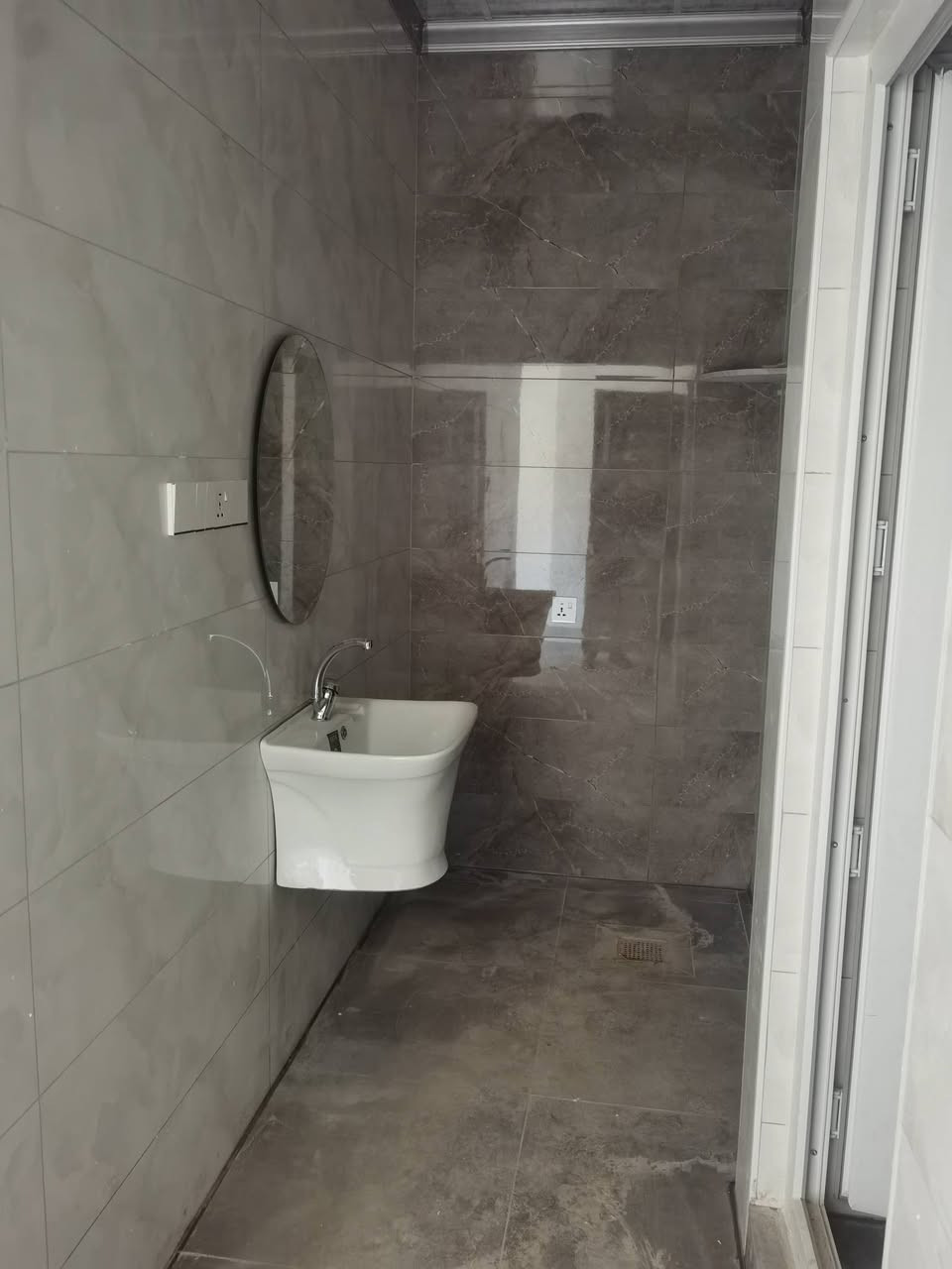 شقق صفر للايجار
كيفلا على الشارع العام
مساحة 150 متر
مقابل معهد فيا
للاستفسار
***********
***********
***********
***********
عقارات #SAM
