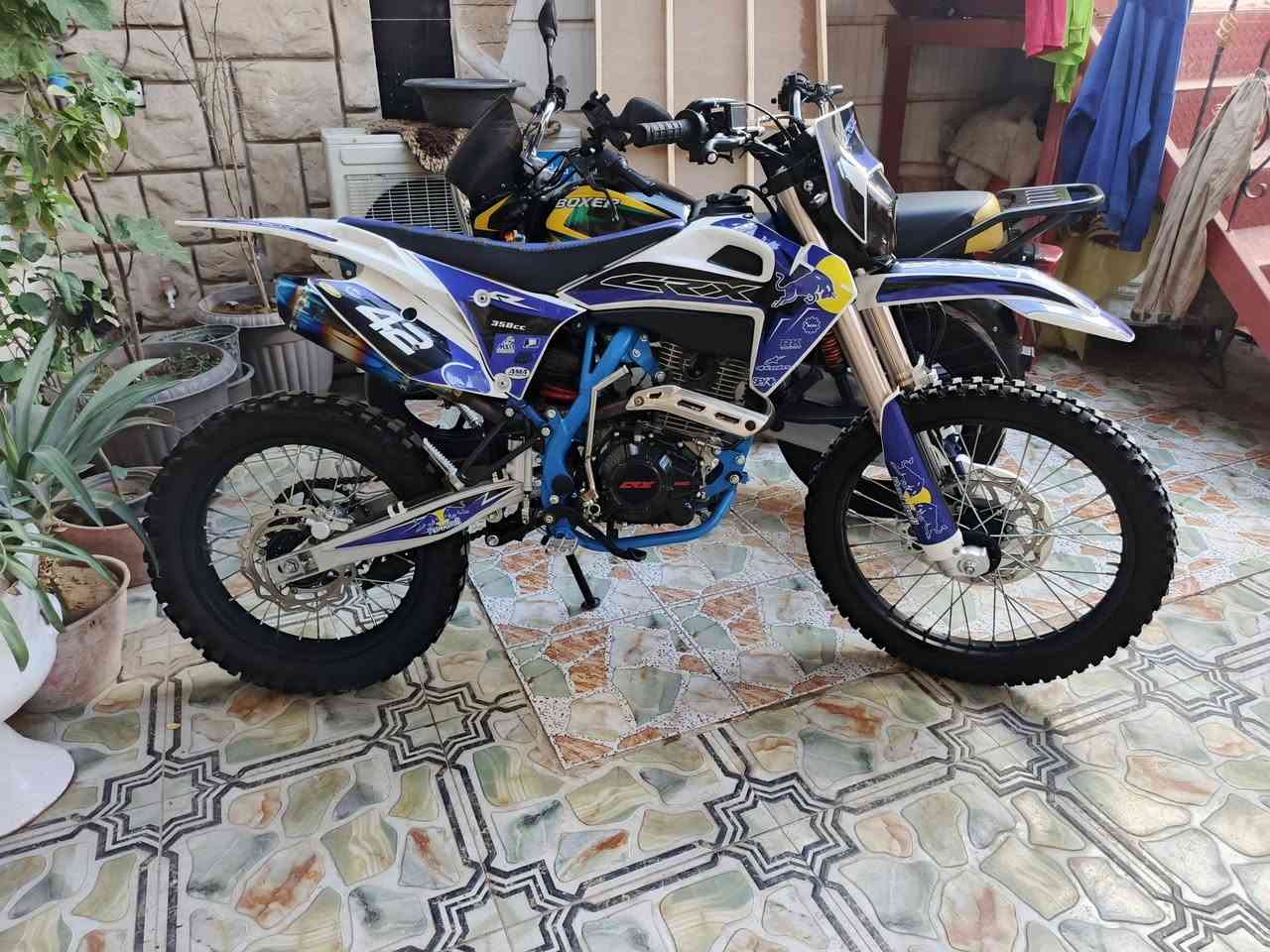 سلام عليكم لبيع قفاز سي ارا اكس زيرو كفاله عامه مديل 2024دراجه جديده بمعنه الكلمه سعر مليون و550وبي مجال مكاني ديالى بعقوبة/***********
