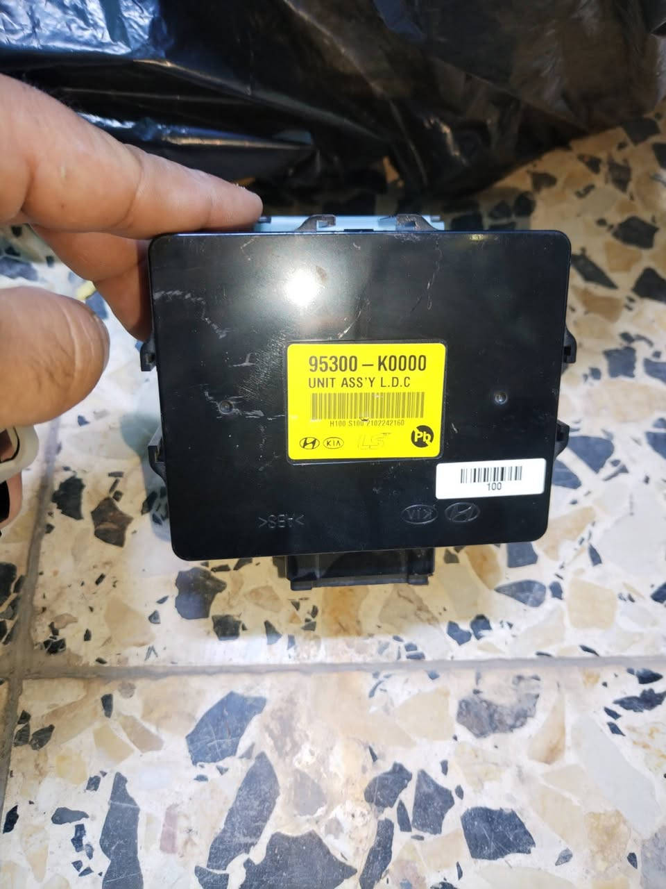 السلام عليكم
متوفر تفصيخ صول للبيع ***********
