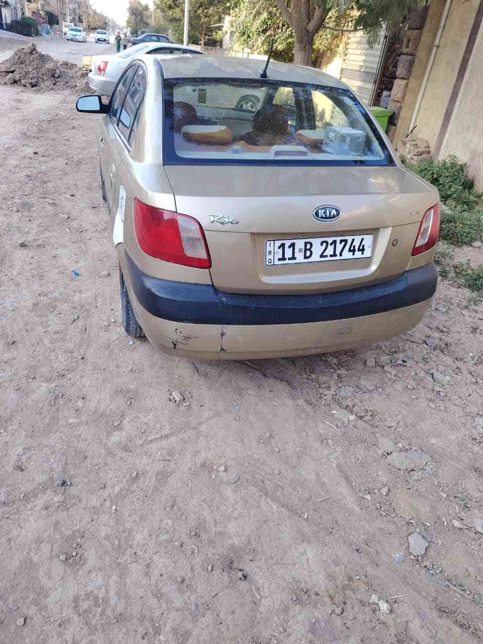 السلام عليكم للبيع سيارة كيا ريو رقم بغداد باسمي  موديل 7 مكينه 16 تبريد كير مكينه  تخم تاير سيارة جاهزة من كلشي  خير من الله للبيع  سعر السيارة (75)$ وبيهة مجال 
مكان السيارة ديالى خان بني سعد 
اتصل على رقم صاحب السيارة ***********

